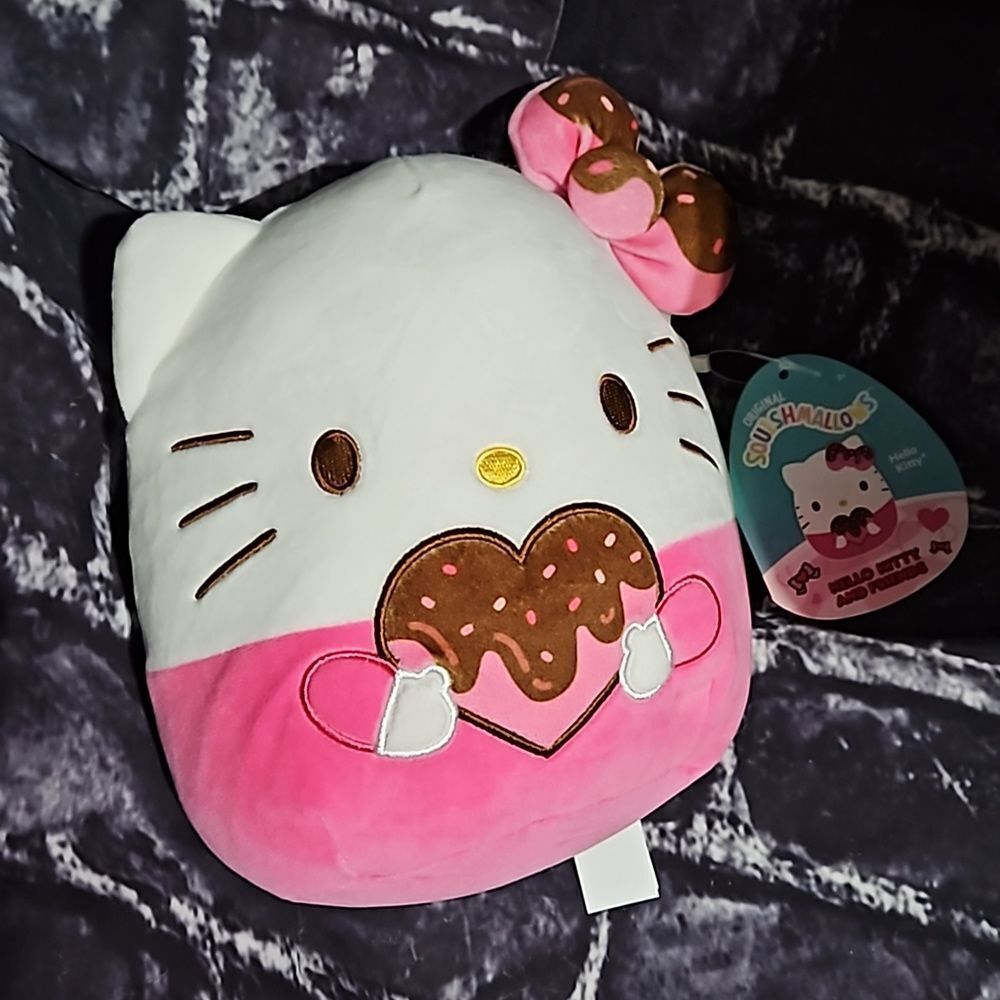Hello Kitty Original Squishmallow Valentines Edition NWT ✨️Host Pick✨️